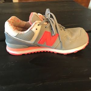 Girls New Balance Tennis Shoes